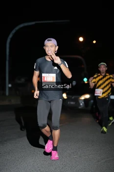 Runner Photo 4380843