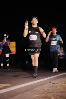 Runner Photo 4380870