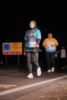 Runner Photo 4380876