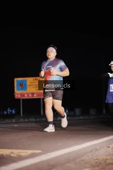 Runner Photo 4380920