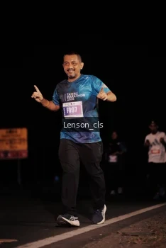 Runner Photo 4380965