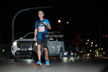 Runner Photo 4380975
