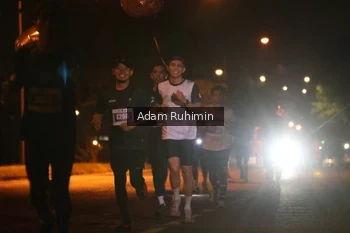 Runner Photo 4381003