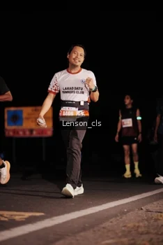 Runner Photo 4381026