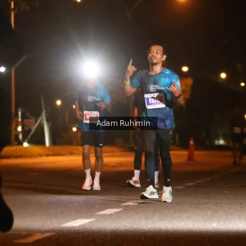 Runner Photo 4381050