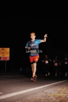 Runner Photo 4381058