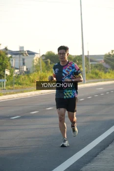 Runner Photo 4381063