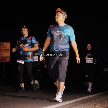 Runner Photo 4381095