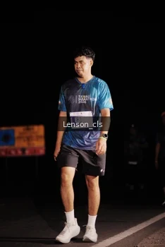 Runner Photo 4381096