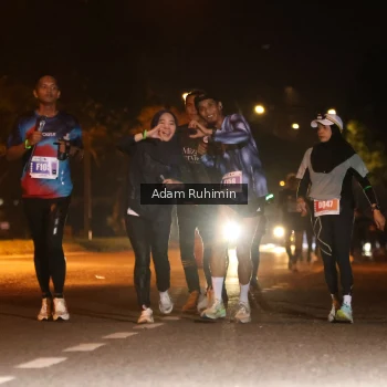 Runner Photo 4381135