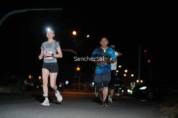 Runner Photo 4381143