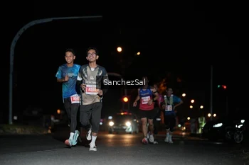 Runner Photo 4381201