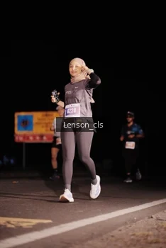 Runner Photo 4381303
