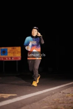 Runner Photo 4381305