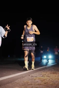 Runner Photo 4381313