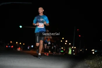 Runner Photo 4381339