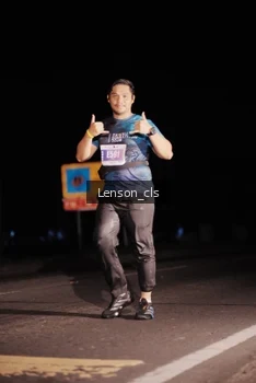 Runner Photo 4381386