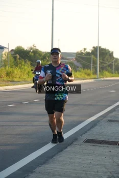 Runner Photo 4381393