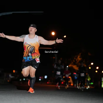 Runner Photo 4381407