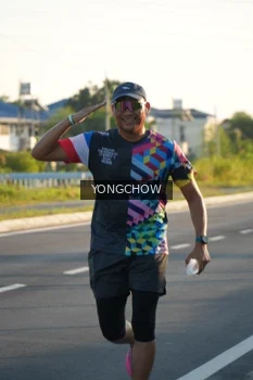 Runner Photo 4381419