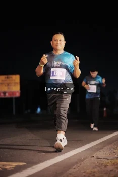 Runner Photo 4381576