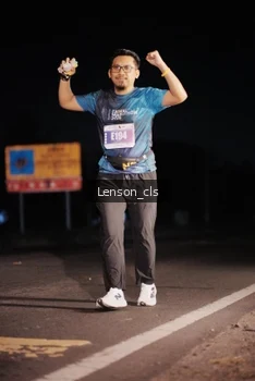 Runner Photo 4381591