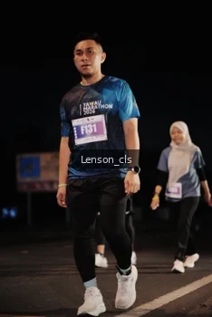 Runner Photo 4381608