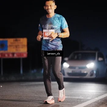 Runner Photo 4381610
