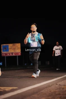 Runner Photo 4381687
