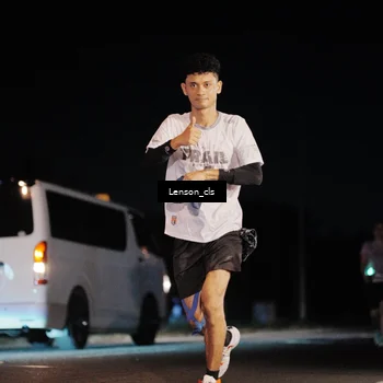 Runner Photo 4381733