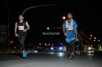 Runner Photo 4381761