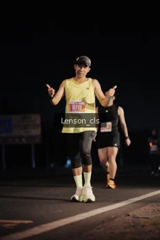 Runner Photo 4381811