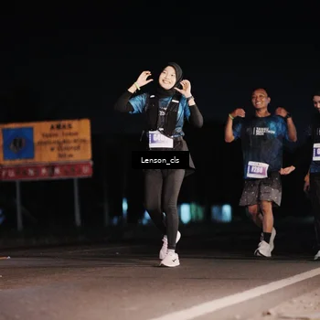 Runner Photo 4381856