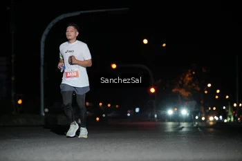 Runner Photo 4381883