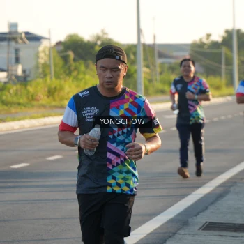 Runner Photo 4381893
