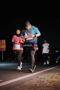 Runner Photo 4381914