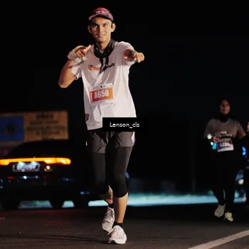 Runner Photo 4381931