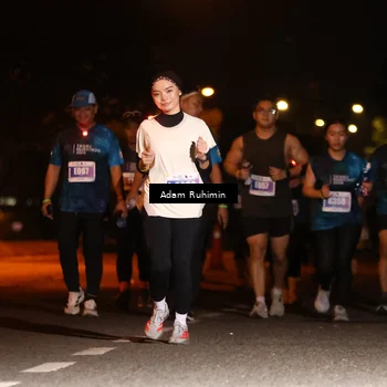 Runner Photo 4381943