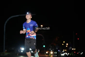 Runner Photo 4381964