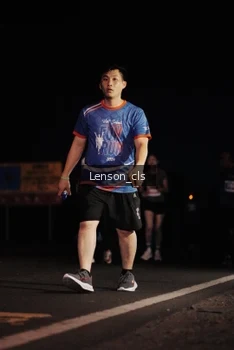 Runner Photo 4382059