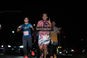 Runner Photo 4382126