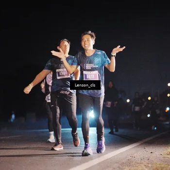 Runner Photo 4382189