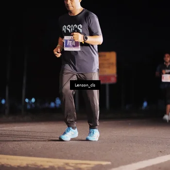 Runner Photo 4382275
