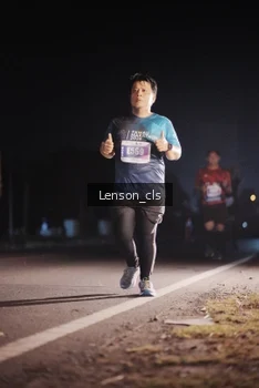 Runner Photo 4382375