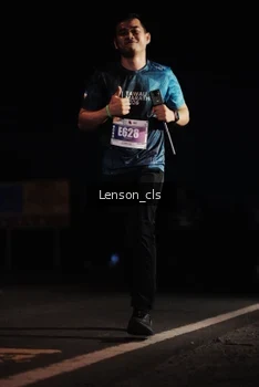 Runner Photo 4382413