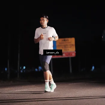 Runner Photo 4382430