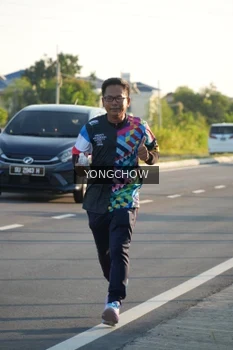 Runner Photo 4382477