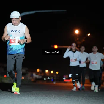 Runner Photo 4382621