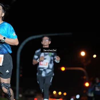 Runner Photo 4382684