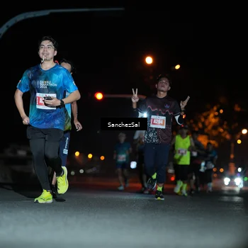 Runner Photo 4382696